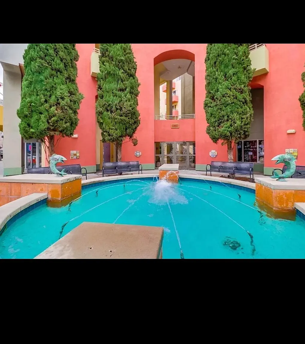 2 bed, 2.5 bath, 1425 sqft, $3,895 — Photo 4