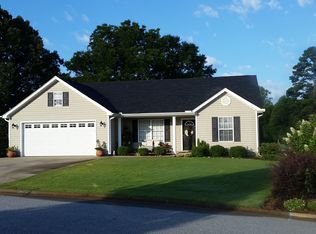 9 Crossland Way, Greer, SC 29651