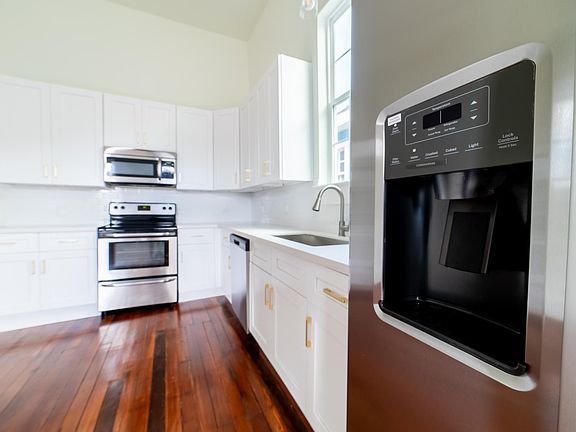 Ice Maker and Filtered Water in New Refrigerator