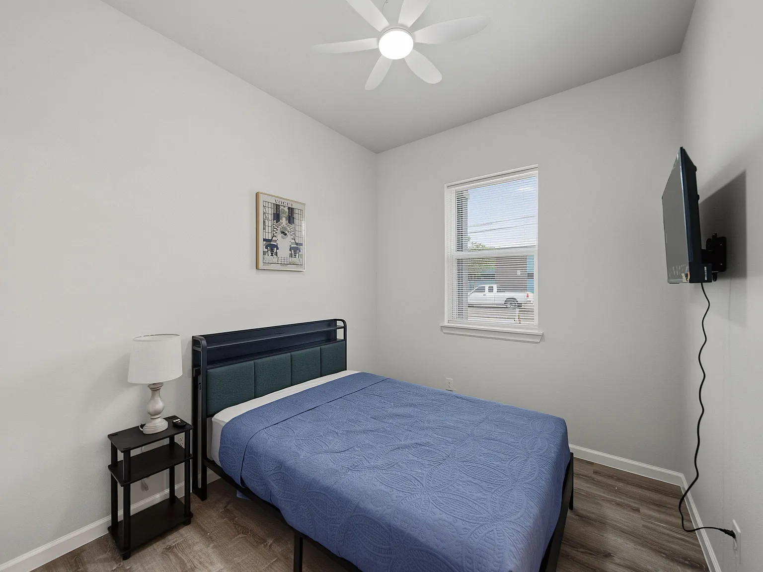 4 bed, 7.5 bath, 1700 sqft, $1,022 — Photo 2