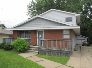 1377 Hoyt Ave E, Saint Paul, MN 55106