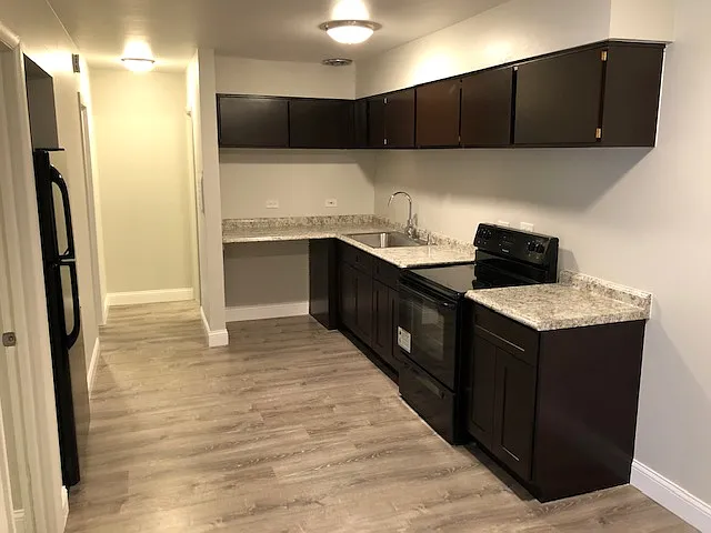 519 S Milwaukee Ave #6 — Photo 1
