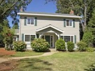 12174 McCourtney Rd, Grass Valley, CA 95949