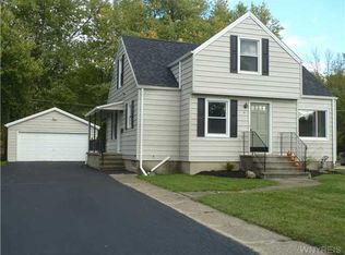 31 Warren Ave, West Seneca, NY 14224