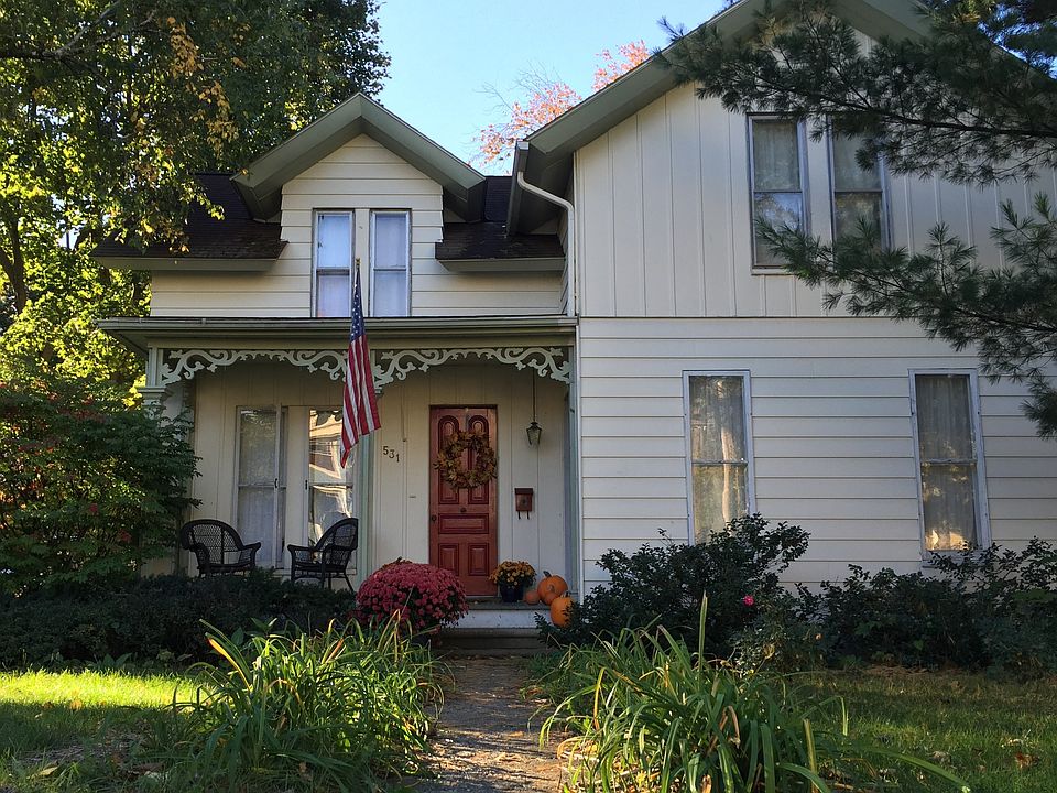 1st image of 531 W Main St