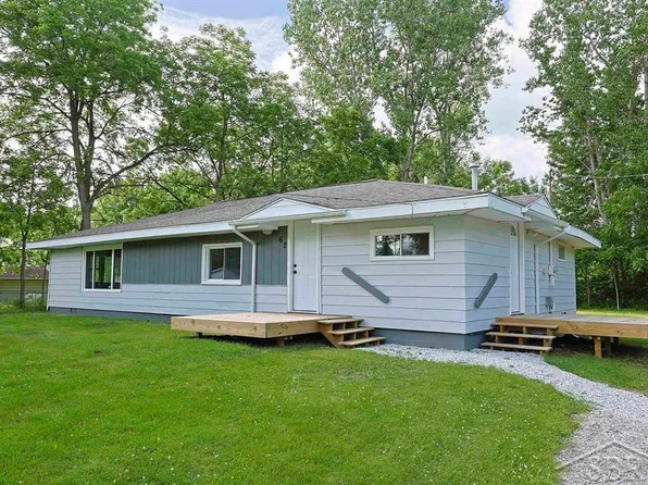 62 N Five Mile Rd, Midland, MI 48640