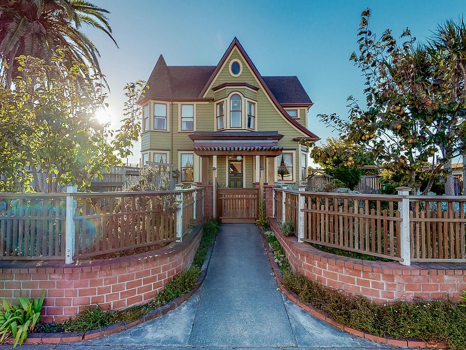 2828 California St Eureka CA 95501 Zillow