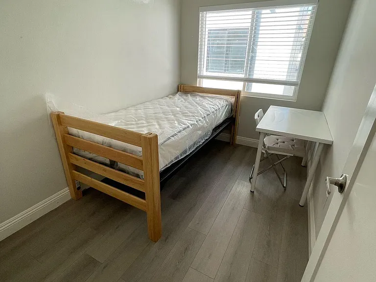 3936 Wisconsin Pl — Photo 15