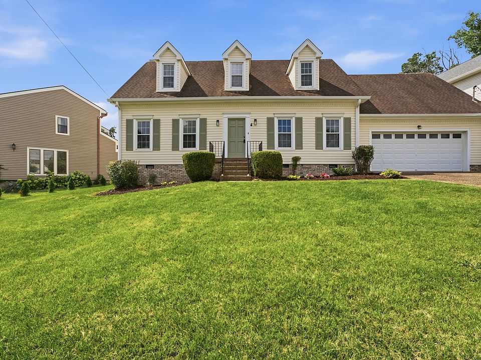 1st image of 2601 Somerset Dr