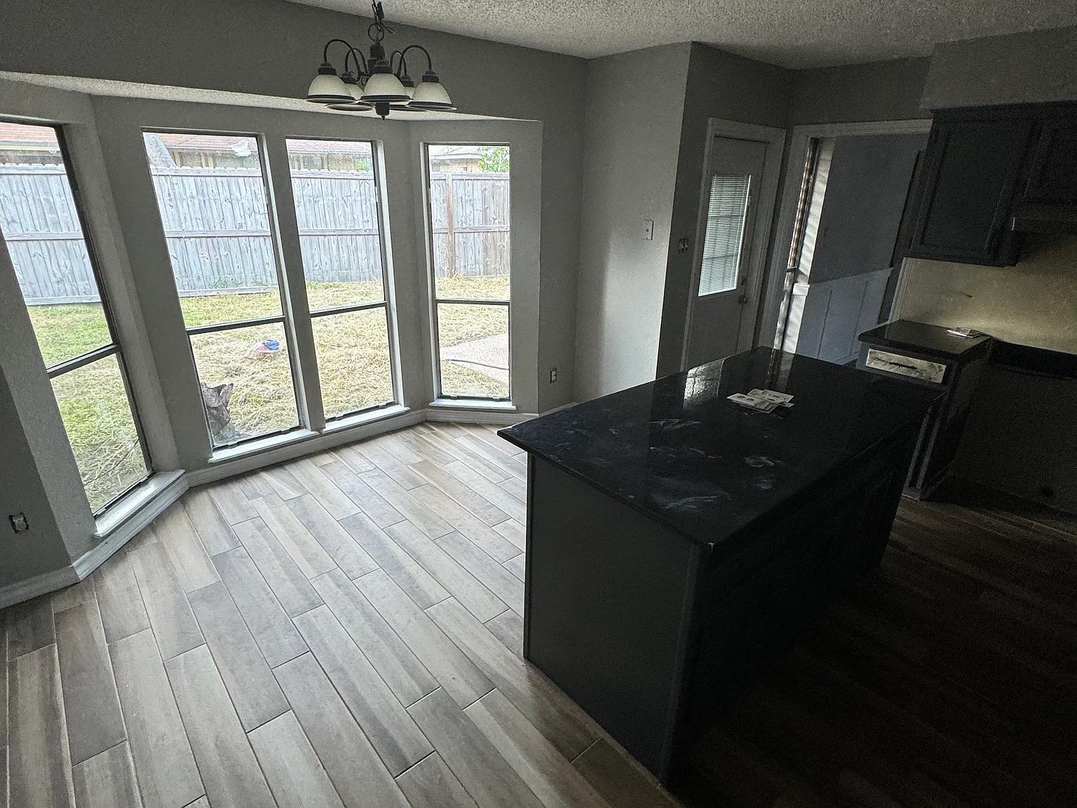 3 bed, 1800 sqft, $2,000 — Photo 4