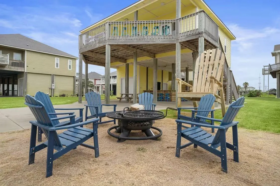 2 bed, 2.0 bath, 1015 sqft, $2,100 — Photo 1