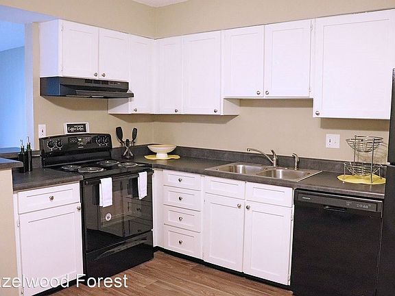 2nd image of 240 Chapel Ridge Dr #10324644