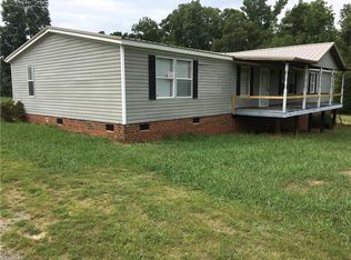 305 Oak Grove Dr, Denton, NC 27239