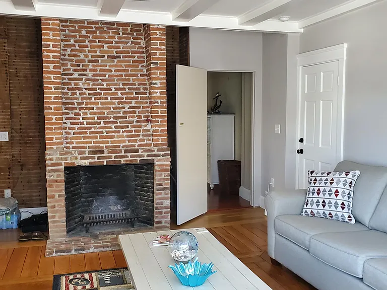35 Pelham St #1 — Photo 9