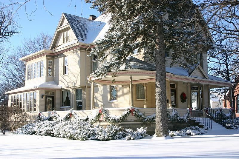 707 Audubon St, Sac City, IA 50583 Zillow