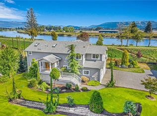 14145 Avon Allen Rd, Mount Vernon, WA 98273