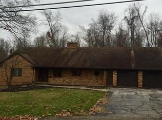 2850 Marcia Blvd, Cuyahoga Falls, OH 44223