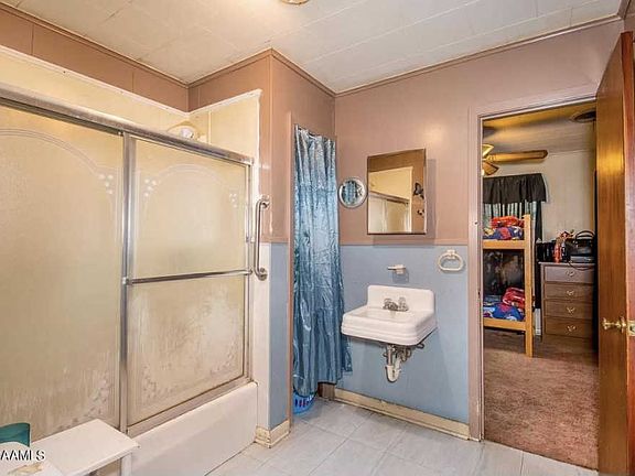 5th image of 233 Gulino St