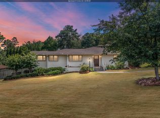 800 Comer Cir, Vestavia Hills, AL 35216