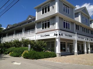 5 Shapleigh Rd APT 303, Kittery, ME 03904