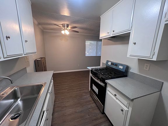 927 Sq Ft 2bed 2bath Kitchen