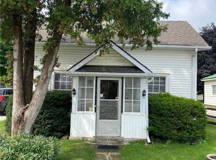 7870 Yonge St, Innisfil, ON L9S 1L4