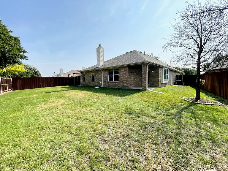 2705 Lumina Dr — Photo 19