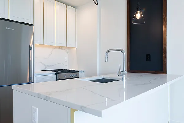 Rented by Bushburg | media 25