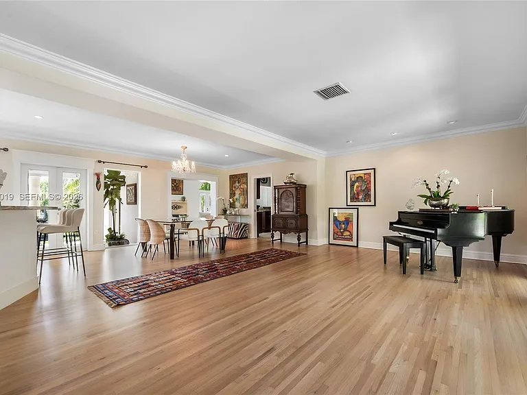 550 Jeronimo Dr — Photo 3