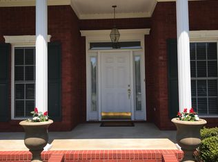 106 Creek Meadow Dr, Decatur, AL 35603