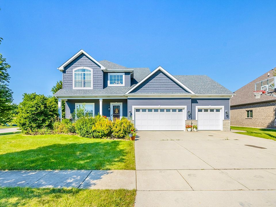1st image of 301 Arrowhead Dr