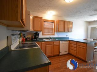 7906 Yellow Knife Dr, Lincoln, NE 68505
