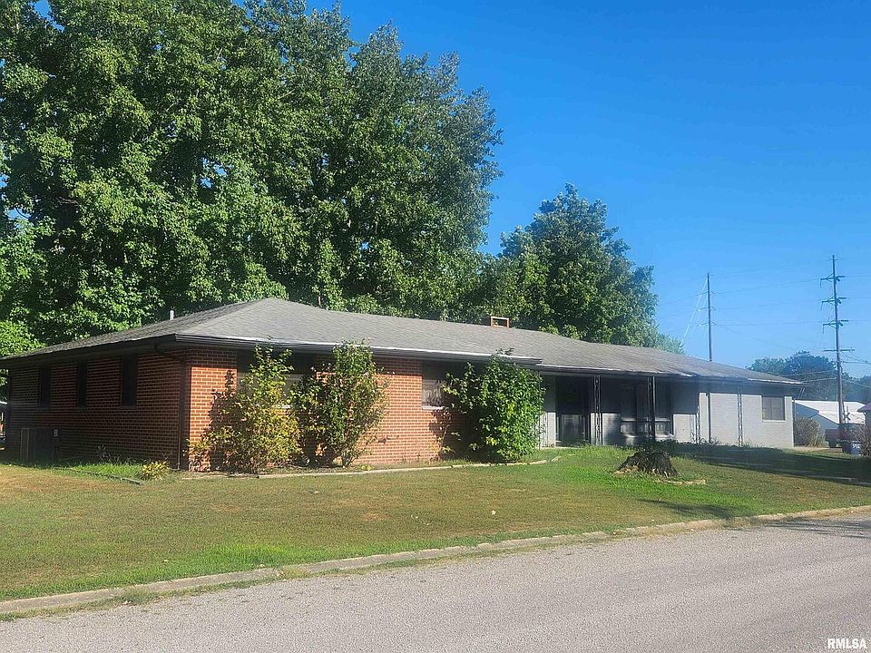 1st image of 8 Patton Dr