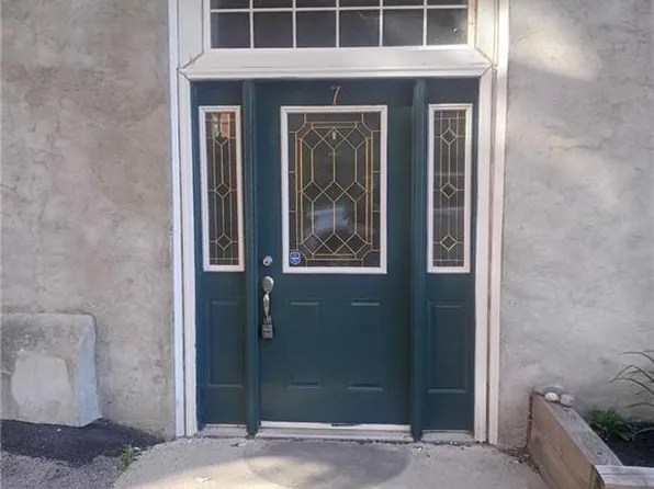 148 Bernon St APT 7, Woonsocket, RI 02895