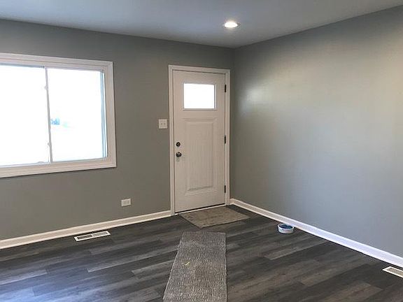 3rd image of 1344 Imperial Ave