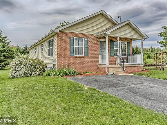 3rd image of 13924 Sweet Vale Dr