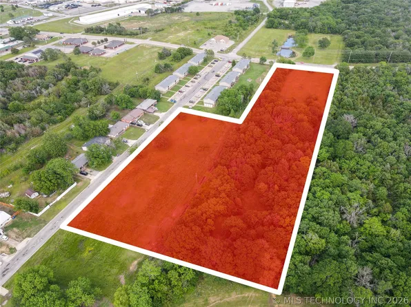 E Pierce Ave, McAlester, OK 74501