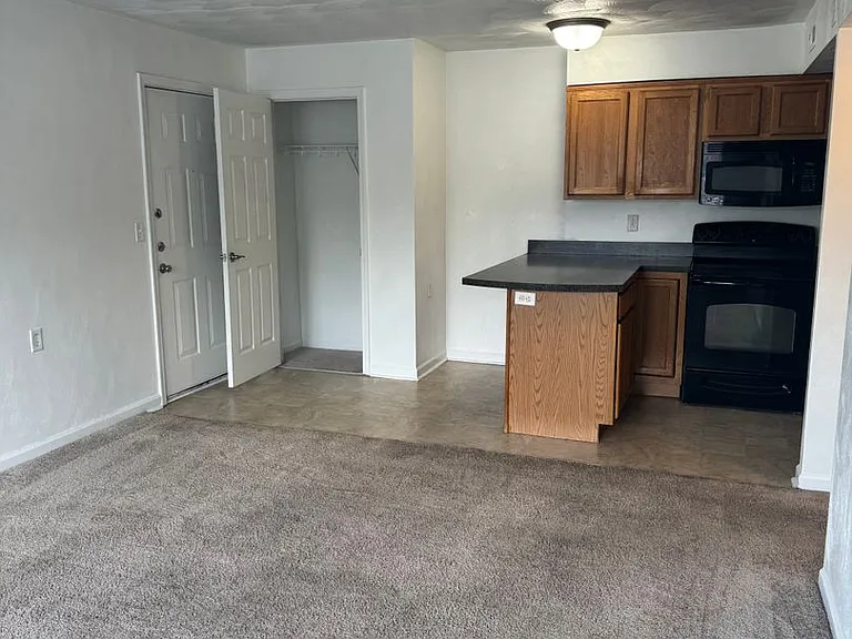 1700-1790 Liberty Ln — Photo 25