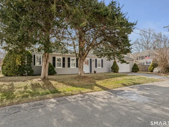 54 Sea Crest Avenue, East Lyme, CT 06357