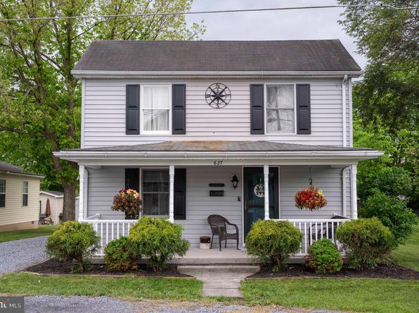 627 Ash St, Strasburg, VA 22657