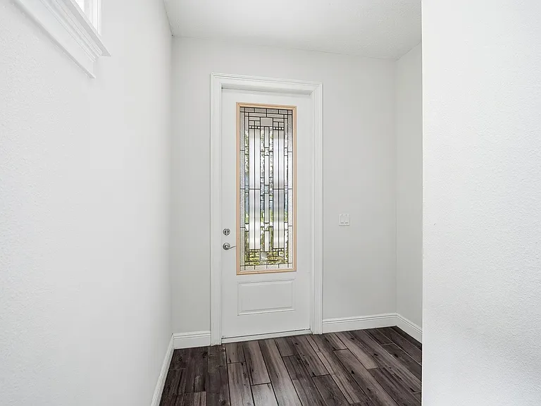 2411 W Fig St #1 — Photo 4
