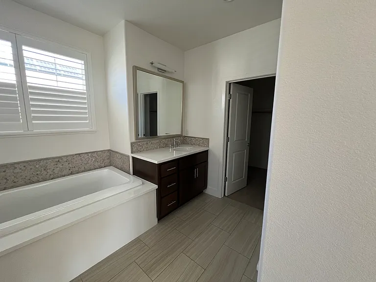 843 Barney Cmn — Photo 31