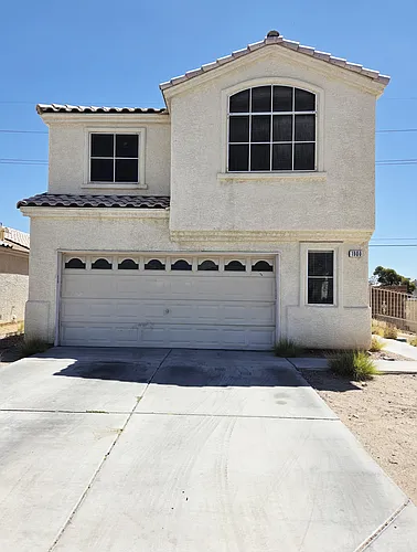 1900 Villa Vista Way Photo 1
