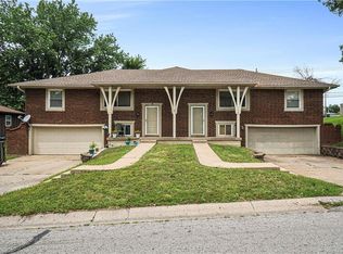 1405 SW Sunset St, Blue Springs, MO 64015