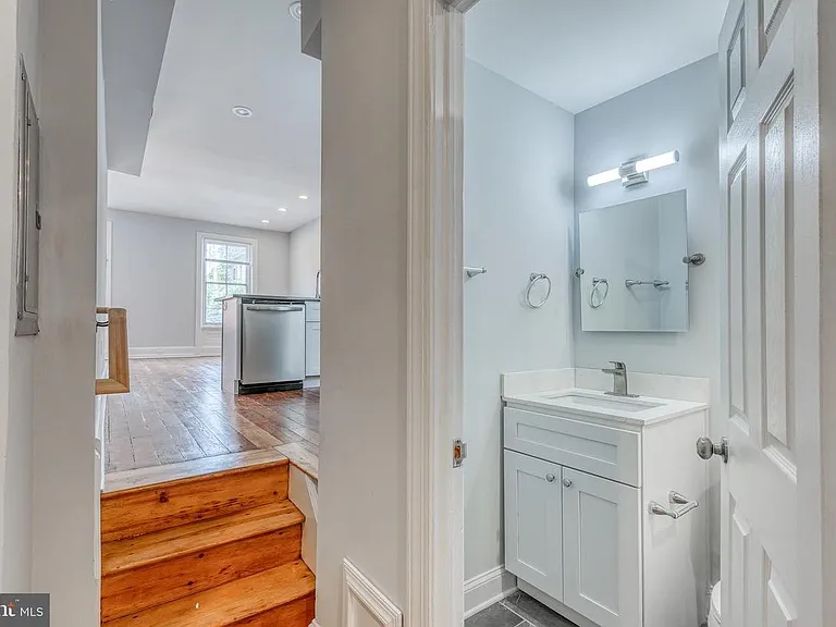 612 N 23rd St #2 — Photo 8
