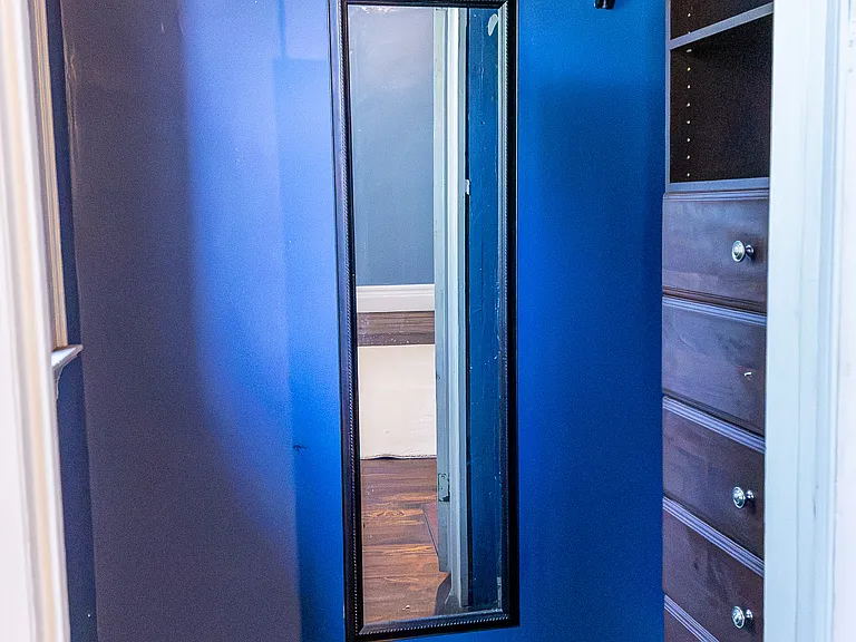 262 W Grand Blvd — Photo 9