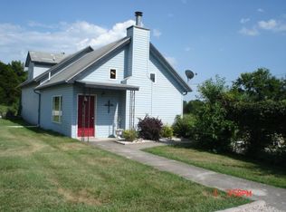 29900 S Famuliner Rd, Garden City, MO 64747