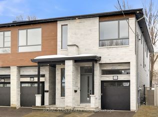 547 Mutual St, Ottawa, ON K1K 1C5