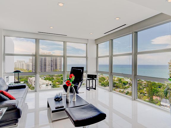 2nd image of 2841 N Ocean Boulevard #2010