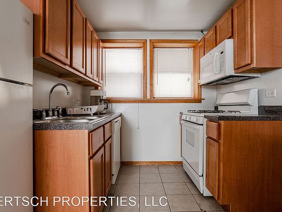 5th image of 2622 W Gunnison St Unit G